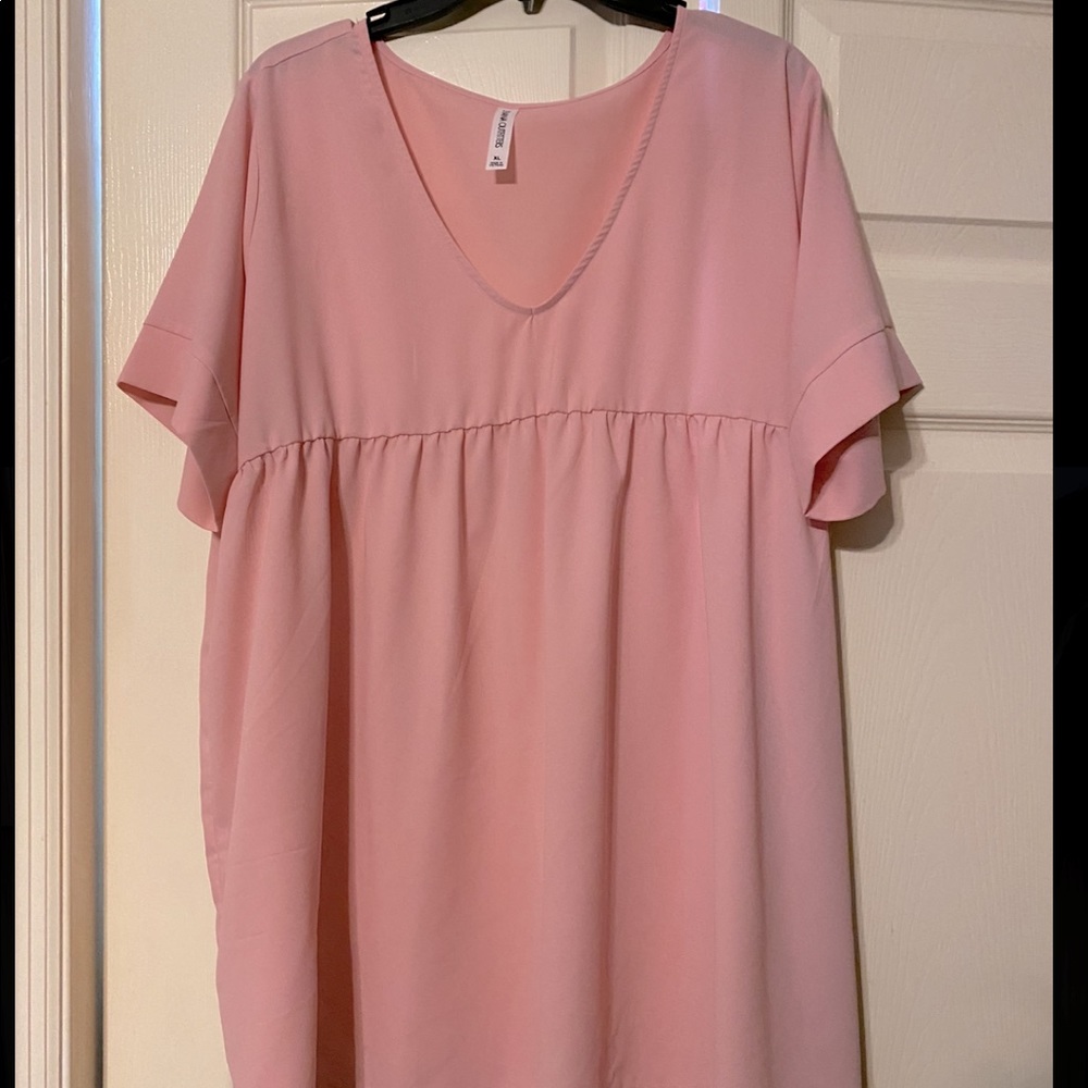 Women’s Size XL Boutique Top